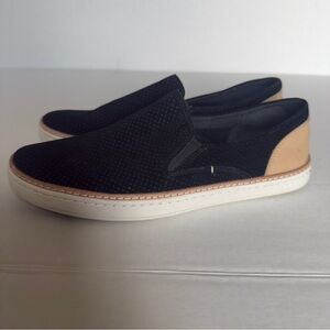 UGG Women's Adley Slip-On Sneakers‎